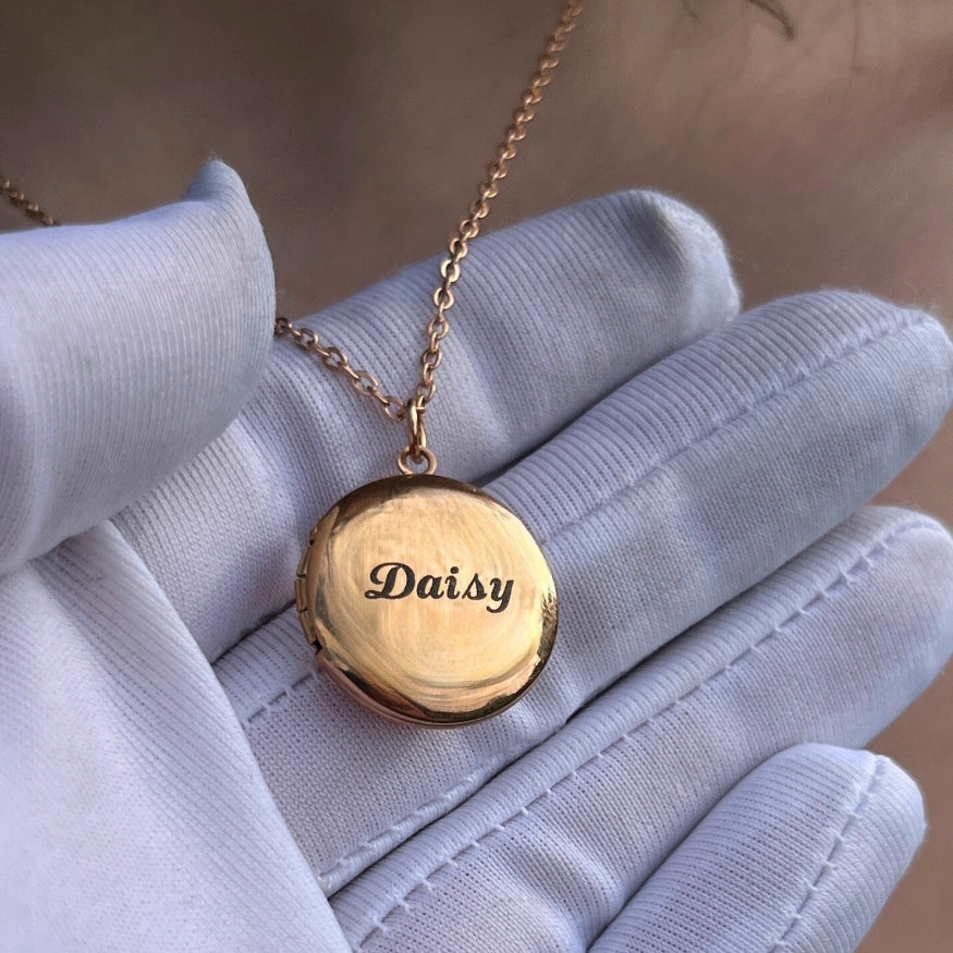 Vyklápací medailónik s fotografiou